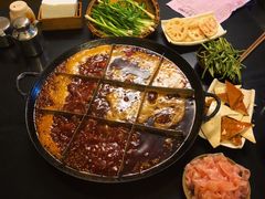 -岗上渣渣老火锅(两路口店)