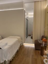 -苑苑vbeauty科技美容SPA