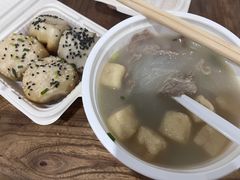 油豆腐牛肉粉丝汤-小杨生煎(湟普汇店)