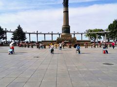 -人民防洪胜利纪念塔