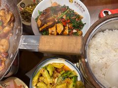 -富正毅三下锅·湘西韵味(天门山索道店)