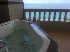 -芽庄日出海滩水疗酒店