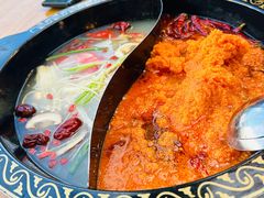 -小志家.野生菌鲜切牦牛肉牛杂火锅