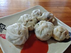 肉煎包-依云煎包店