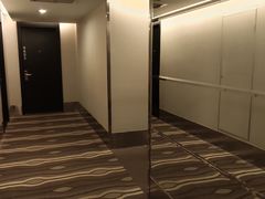 -桔子酒店(上海西藏北路地铁站店)