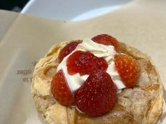 草莓泡芙-多乐之日(颐堤港店)