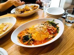 鲜虾菠菜番茄汁蛋包饭-Ufufu cafe(天神巷店)