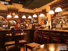 -Hooley's活利仕西餐厅(珠江新城店)
