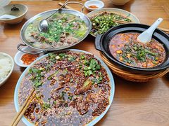 -杨三娘跷脚牛肉(羊子山西路店)