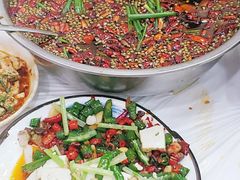 -乡土特色.冷锅鱼.牦牛肉汤锅