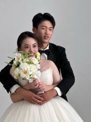 -雪中彩影婚纱摄影·微光艺术中心