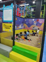 -蹦贝运动中心·蹦床·攀岩·闯关(龙岗店)