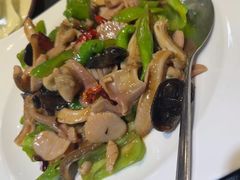 -小红鲸·海鲜餐厅(轸大路店)