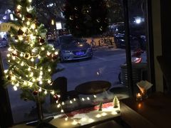 -Whisper Bar 