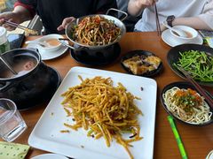 -莲餐厅·湖北菜·潜江小龙虾店(愚园路店)