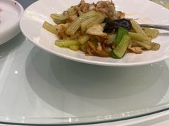 -万龙洲海鲜(大兴绿地缤纷城店)