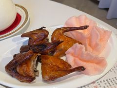 脆皮烧乳鸽-潮福城大酒楼·潮味粤品·港式点心(湖滨北路店)