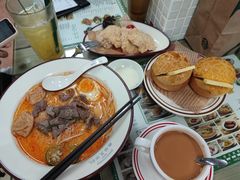 -兴华里茶记(禅城同济首店)