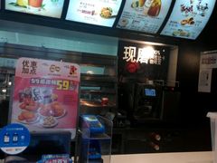 -肯德基(盘龙奥莱店)
