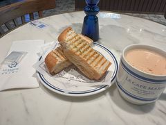 -LE SAPHIR 莎菲尔菓子(和兴店)
