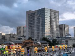 -老滇山寨•云南特色菜•地方菜•民族风情歌舞表演(金碧店)