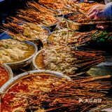 成都旅游必吃！人均25r的钵钵鸡天花板