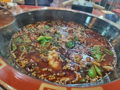 -烧哥美蛙肥肠鱼火锅·十五年社区店