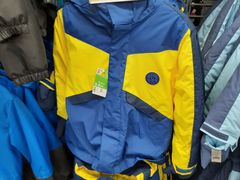 -迪卡侬(西三旗店)
