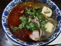 -叶新小吃店(来凤小区总店)
