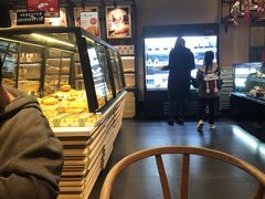 面包甜点陈列柜-华丰贺氏(福新西路店)