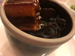 赵四红烧肉-张学良故居