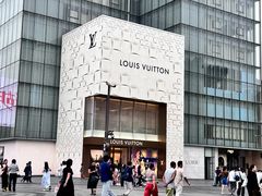 -杭州湖滨银泰in77