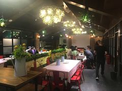 -第三空间·趣味桌游·轰趴.室内CS.剧本杀(大武汉1911店)