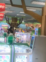 -莫莉幻想儿童乐园(武汉金银潭永旺店)