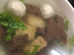 -松树干拌面店