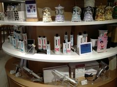 -LOL原创生活概念店(K11购物艺术中心店)