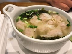 春家小馄饨-春家·非遗手工小吃(徐汇万科广场店)
