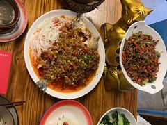 -堂瓦里·33年传统赣菜(第一街区店)