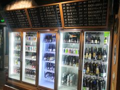 -40+精酿啤酒俱乐部(国投财富广场店)