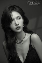 -onlygirl摄影美学馆高端定制(江滩店)
