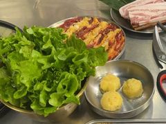 -MONICH牛排融合餐厅(和义大道购物中心店)