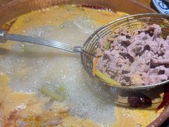 -洱火云南酸菜牛肉火锅(石景山当代商城店)