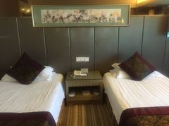 -南京双门楼宾馆(盐仓桥地铁站阅江楼店)