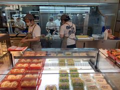 面包甜点陈列柜-读酥世家(宛平南路店)
