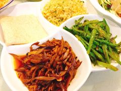 -黄家饺子东北特色菜馆(湖滨商业街店)
