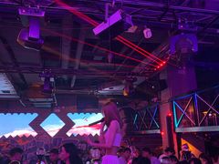-UP嘻哈酒吧(粉巢店)