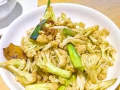 -关东小磨东北菜(上海长风大悦城店)