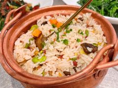 铜锅牛肝菌焖饭-一坐一忘云南菜(卓悦中心)