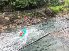 -安吉龙王山峡谷漂流