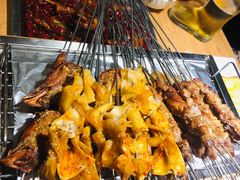 小味羊肉串-喝丢一只鞋海鲜烧烤·海肠捞饭(东关街店)